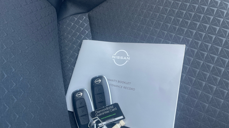 Nissan Juke 1.6 Hybrid N-Connecta 5dr Auto Hybrid Hatchback